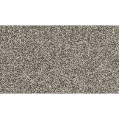 3L82-928